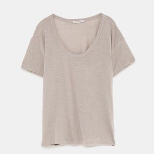 Never worn Zara basic v neck tee